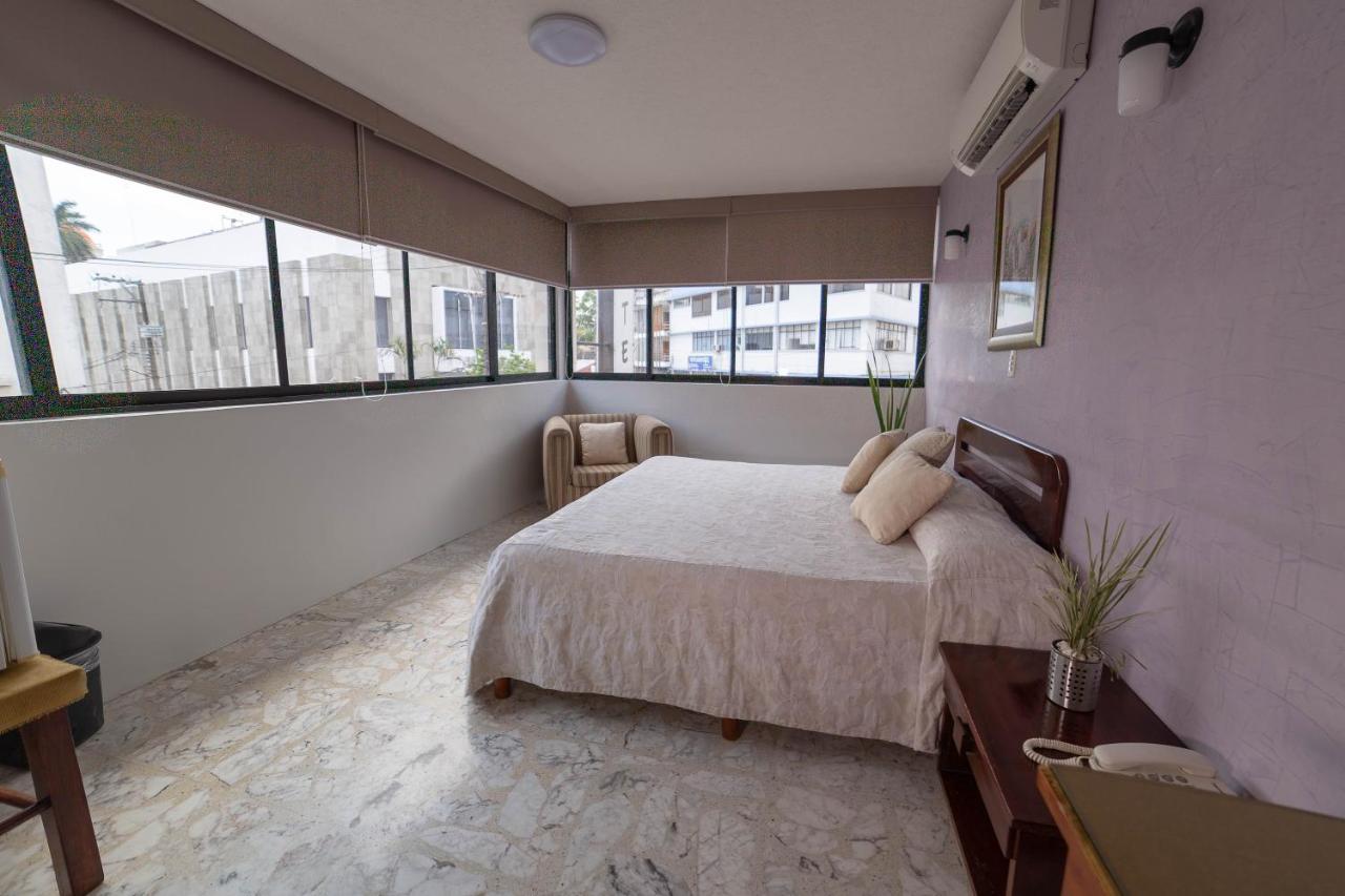 Plaza Hotel 3*